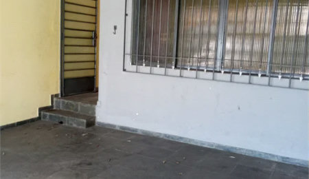 Casa à venda com 3 quartos, sendo 2 suítes,  em Jardim Maria Duarte, São Paulo, SP