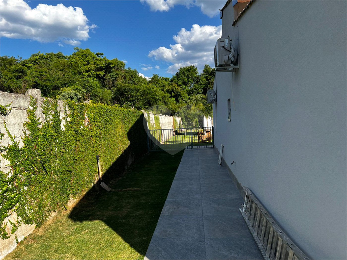 Chácara à venda com 6 quartos, sendo 1 suíte, em Jardim Estância Brasil, Atibaia, SP