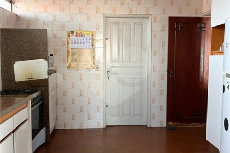 Casa Térrea à venda com 3 quartos, sendo 1 suíte,  em Socorro, São Paulo, SP