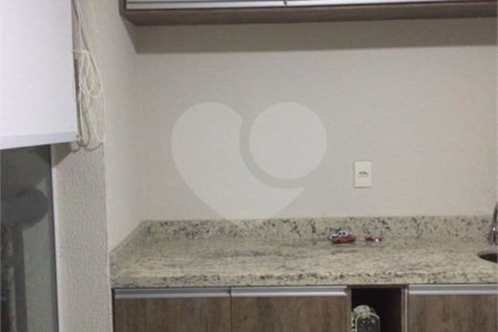 Apartamento à venda com 3 quartos, sendo 1 suíte, em Parque Reboucas, São Paulo, SP