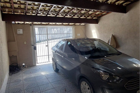 Sobrado à venda com 3 quartos em Jardim Universo, Mogi das Cruzes, SP
