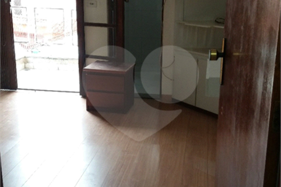Sobrado à venda com 3 quartos, sendo 1 suíte, em Tremembé, São Paulo, SP