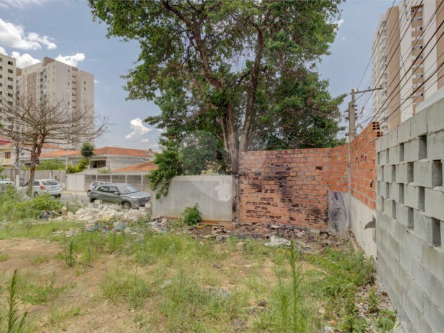 Terreno à venda em Cupecê, São Paulo, SP