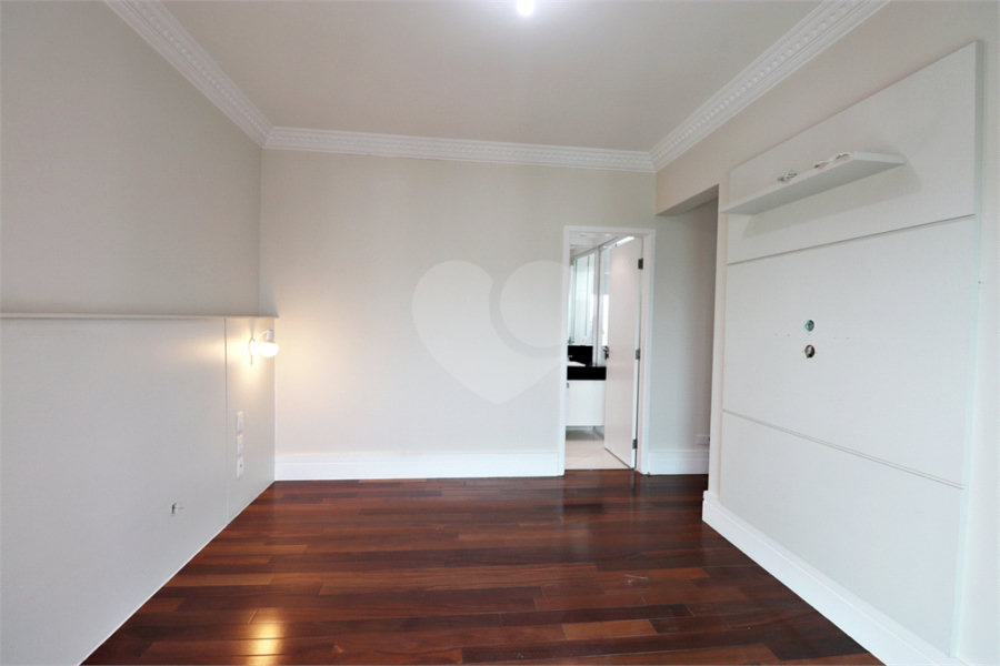 Apartamento à venda com 4 quartos, sendo 3 suítes, em Santana, São Paulo, SP