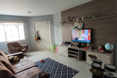 Casa à venda com 3 quartos, sendo 1 suíte,  em Vila Suissa, Mogi das Cruzes, SP
