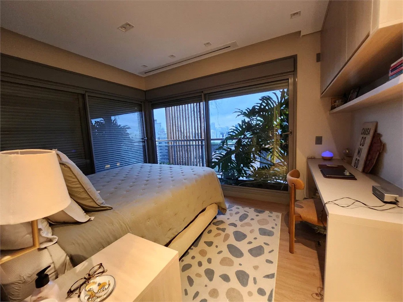 Apartamento à venda com 4 suítes em Jardim das Acácias, São Paulo, SP