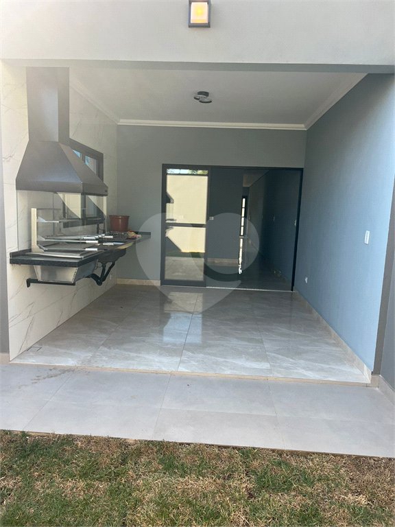 Sobrado à venda com 3 quartos, sendo 1 suíte, em Jardim Brasil, São Roque, SP