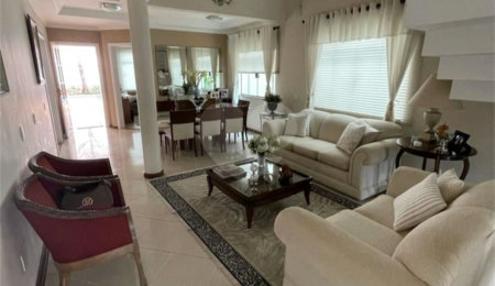 Casa à venda com 4 quartos, sendo 3 suítes, no condomínio Residencial Tivoli Park, Sorocaba - SP