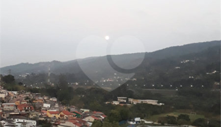 Casa à venda com 4 quartos em Serra da Cantareira, Mairiporã, SP