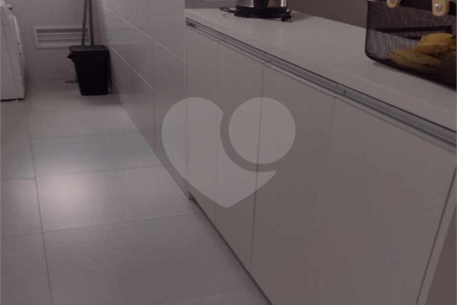 Apartamento à venda com 3 quartos, sendo 1 suíte, em Vila Guilherme, São Paulo, SP