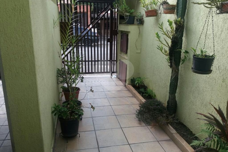 Sobrado à venda com 4 quartos, sendo 1 suíte, em Brooklin, São Paulo, SP