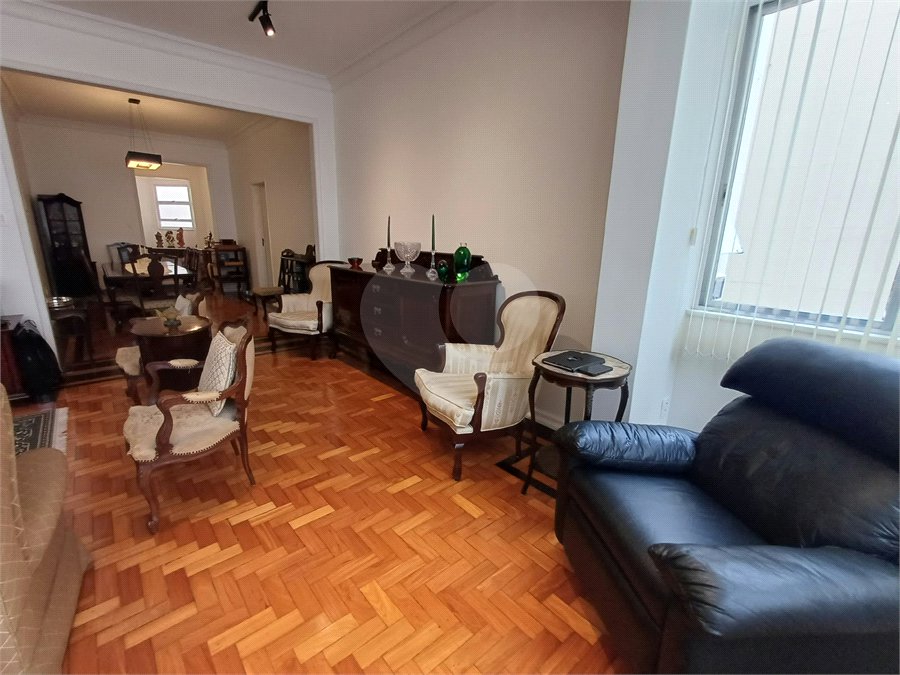 Apartamento à venda com 3 quartos, sendo 1 suíte, em Copacabana, Rio de Janeiro, RJ