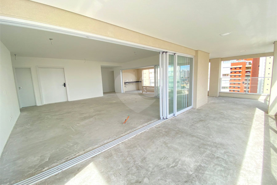 Apartamento à venda com 4 suítes em Santana, São Paulo, SP