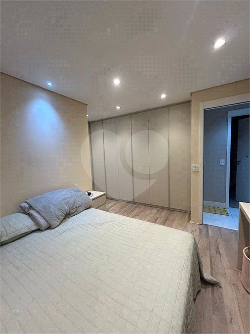 Apartamento à venda com 3 quartos, sendo 1 suíte, em Jardim Vazani, São Paulo, SP