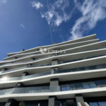 Apartamento T3 à venda em Águas Santas, Maia, Portugal – Varanda e garagem