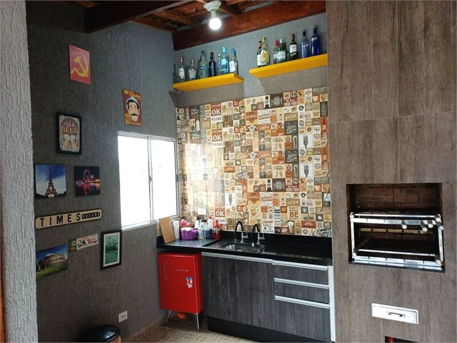 Casa à venda com 3 quartos, sendo 1 suíte, no condomínio Residencial Shekinah, São Paulo - SP