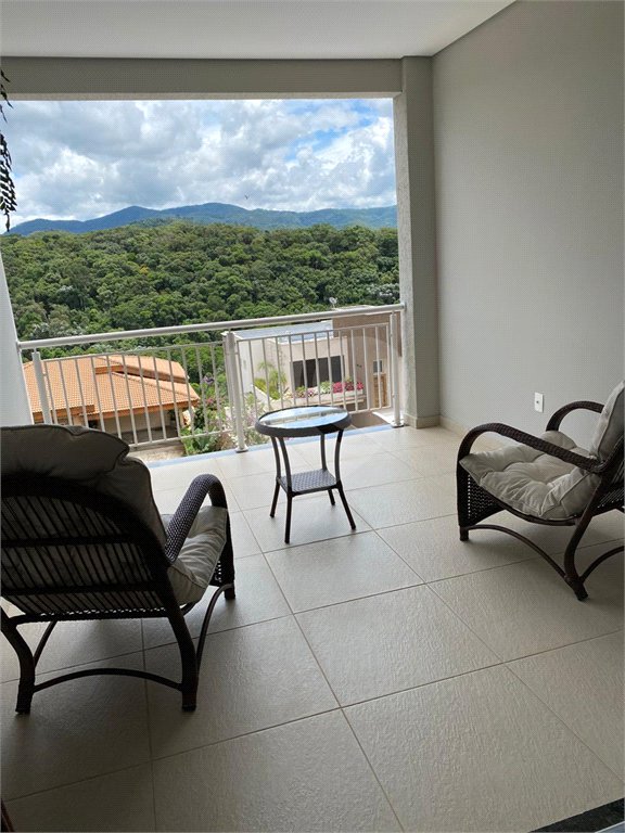 Casa à venda com 4 suítes no condomínio Reserva Ibirapitanga Ii, Santa Isabel - SP