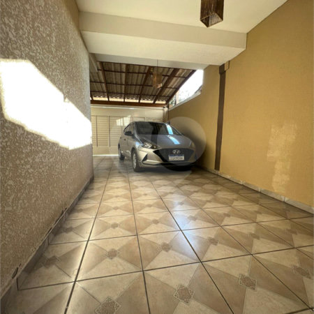 Sobrado à venda com 4 quartos, sendo 2 suítes,  em Nova Cerejeira, Atibaia, SP