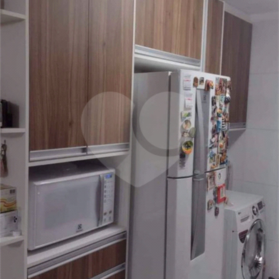 Apartamento no Condomínio Mont Royal.