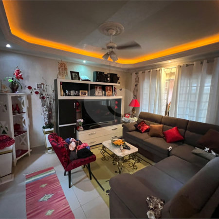 Casa à venda com 3 quartos, sendo 1 suíte, em Jardim Dourado, Guarulhos, SP