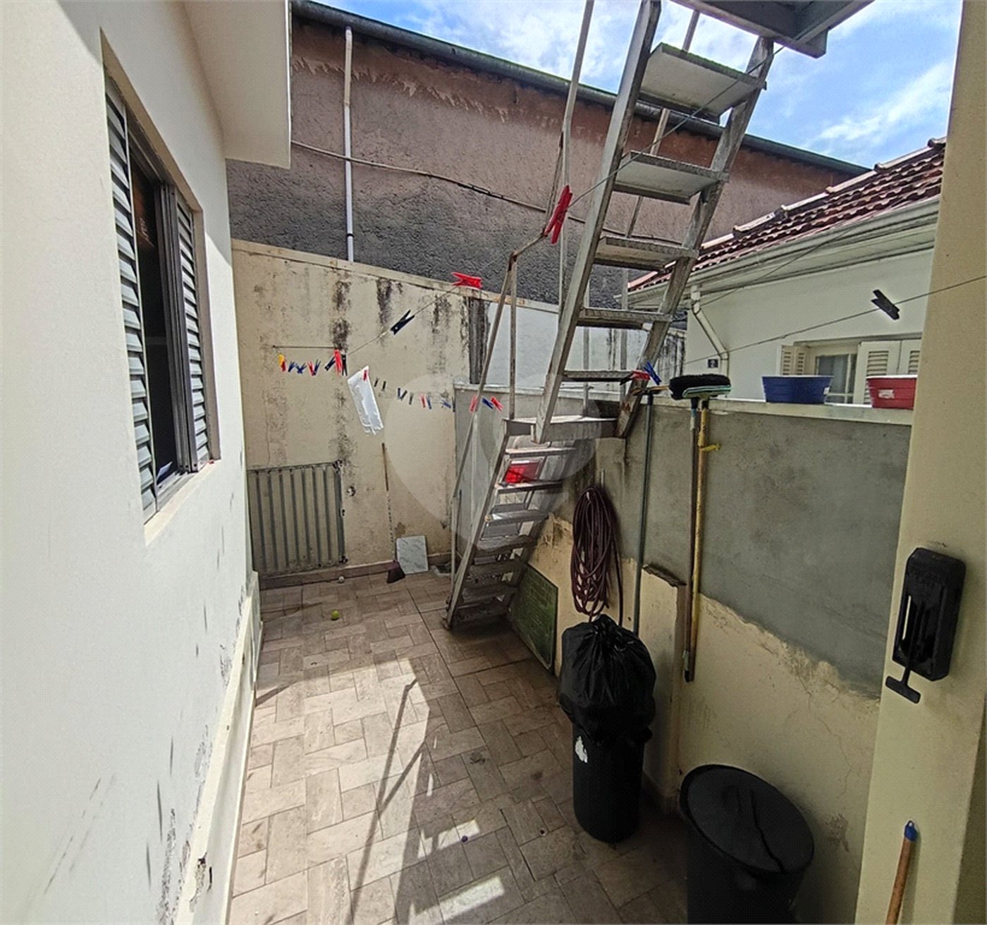 Casa Térrea à venda com 5 quartos, sendo 1 suíte, em Chora Menino, São Paulo, SP