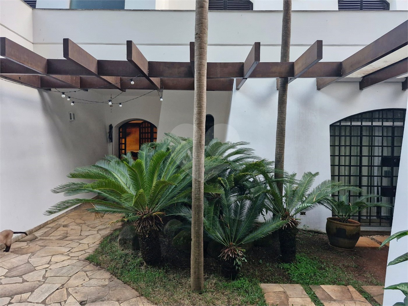 Sobrado à venda com 4 suítes em Alto de Pinheiros, São Paulo, SP