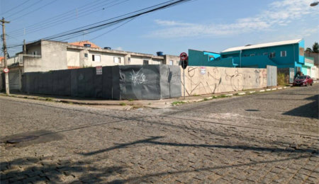 Terreno à venda em Vila Urupês, Suzano, SP