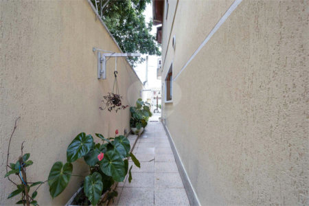 Casa à venda com 3 quartos, sendo 1 suíte, em Jardim Santa Clara, Guarulhos, SP