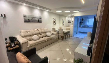Casa à venda com 3 quartos, sendo 1 suíte,  no condomínio Residencial Villagio Vitória, Guarulhos - SP