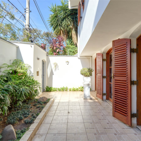 Sobrado à venda com 4 quartos, sendo 1 suíte, em Brooklin Novo, São Paulo, SP