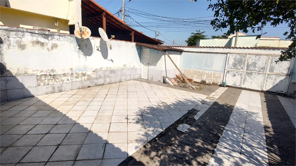 Casa à venda com 3 quartos, sendo 1 suíte, em Cosmos, Rio de Janeiro, RJ
