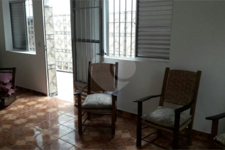 Casa Térrea à venda ou para alugar com 4 quartos, sendo 1 suíte, em Jardim Aeroporto, São Paulo, SP