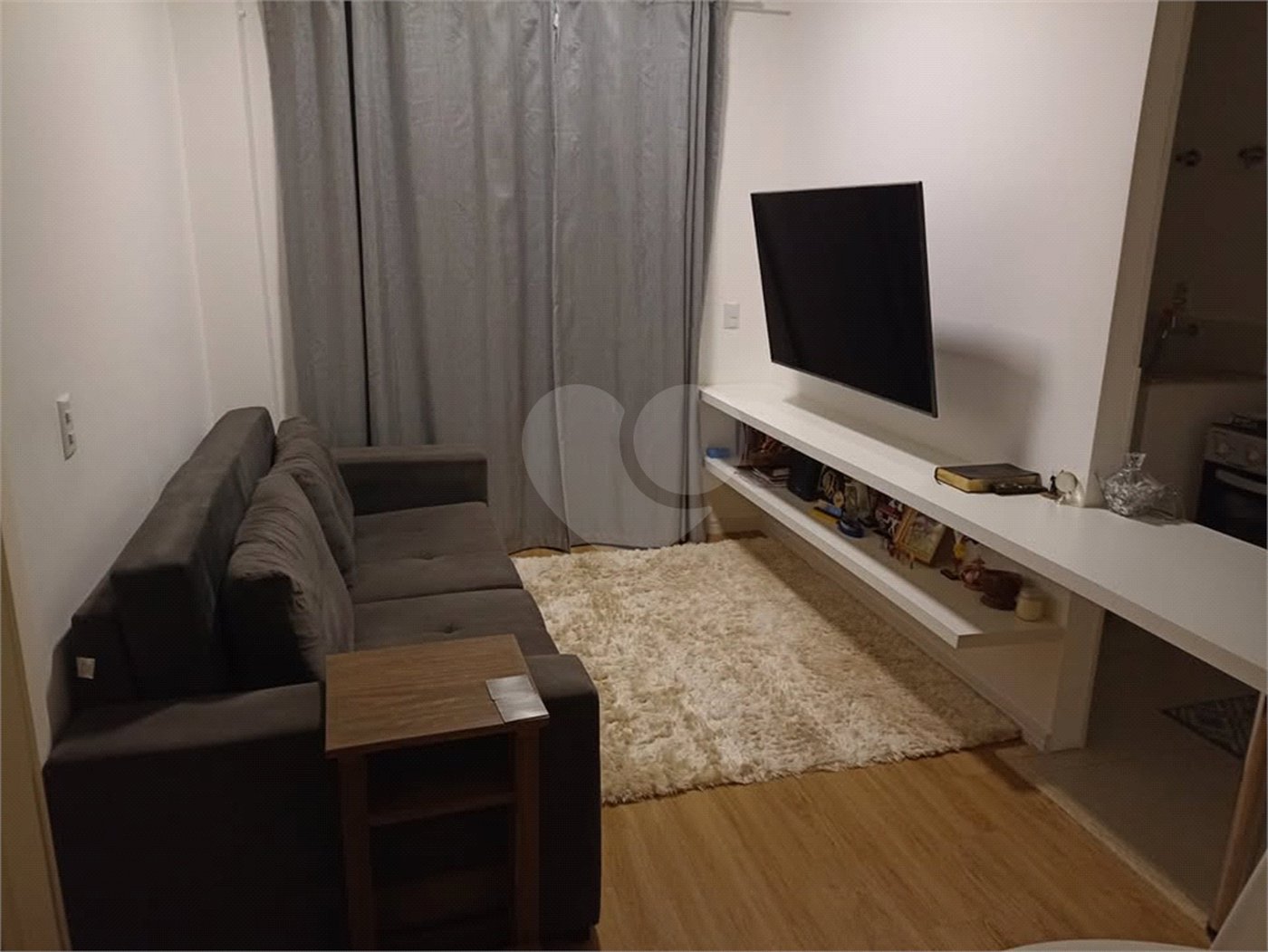 Apartamento à venda ou para alugar com 1 quarto em Granja Viana, Cotia, SP