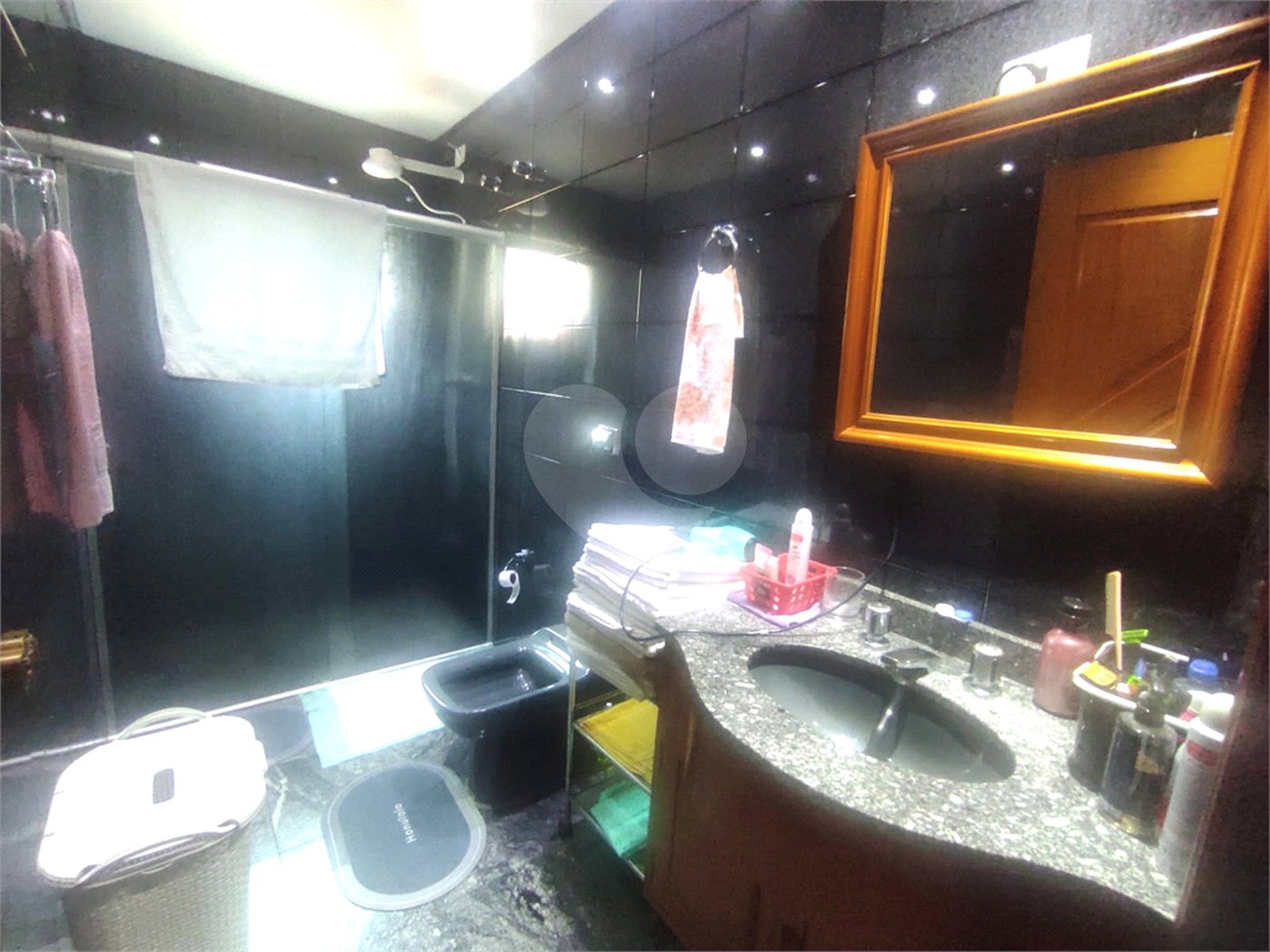 Sobrado à venda com 3 quartos, sendo 1 suíte,  em Vila Paiva, São Paulo, SP