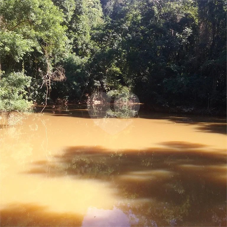 Casa à venda com 6 quartos, sendo 3 suítes,  em Monte Alegre, Vinhedo, SP