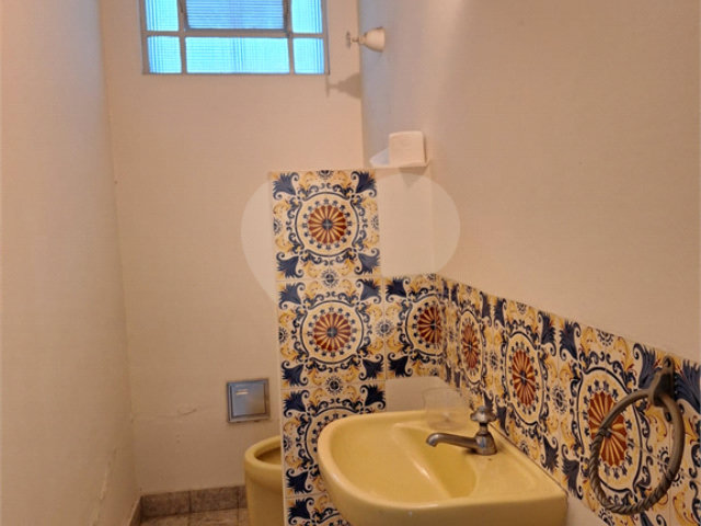 Sobrado à venda ou para alugar com 3 quartos, sendo 1 suíte,  em Santana, São Paulo, SP
