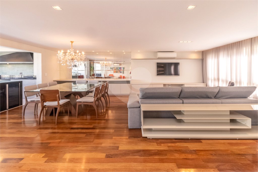 Apartamento à venda com 3 suítes em Alto da Boa Vista, São Paulo, SP