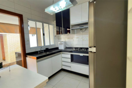 Casa à venda com 3 quartos, sendo 1 suíte, no condomínio Residencial Village Salermo, Sorocaba - SP