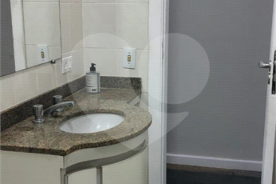 Apartamento à venda com 3 quartos, sendo 1 suíte, em Pitangueiras, Guarujá, SP
