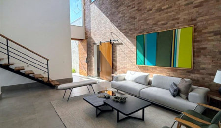 Casa à venda com 4 suítes no condomínio Itaporã, Atibaia - SP