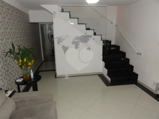 Sobrado à venda com 3 quartos, sendo 1 suíte,  em Tremembé, São Paulo, SP