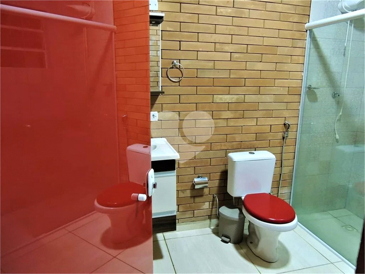 Casa à venda com 6 quartos, sendo 5 suítes,  no condomínio Cinco Lagos, Mairiporã - SP