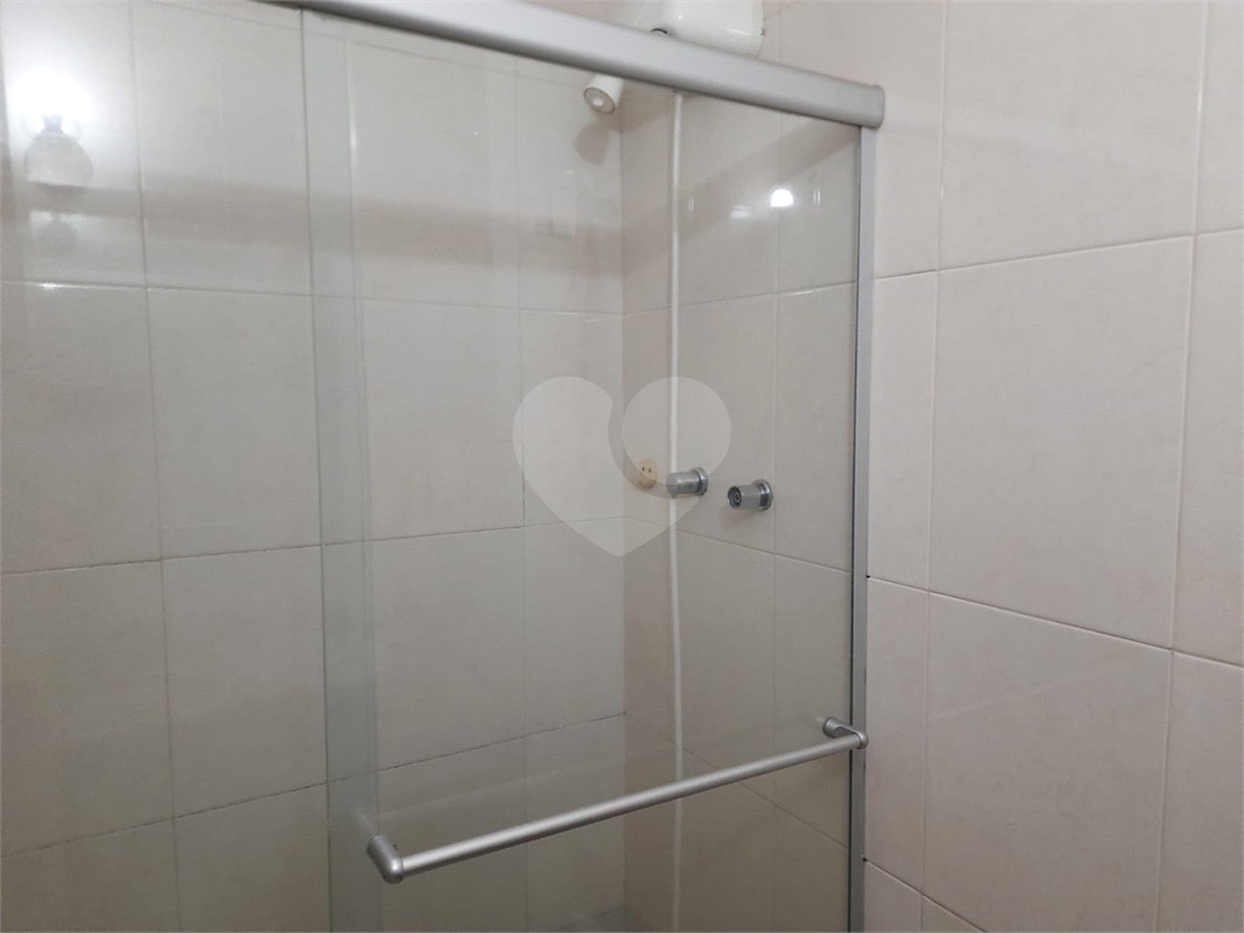 Casa à venda com 4 quartos, sendo 1 suíte,  em Parque Continental, São Paulo, SP
