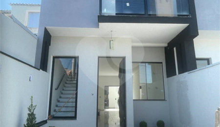 Casa à venda com 3 quartos, sendo 1 suíte,  em Jardim São Pedro, Mogi das Cruzes, SP