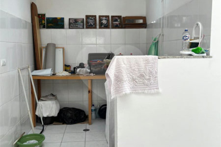 Casa à venda com 3 quartos, sendo 1 suíte, em Vila Mariana, São Paulo, SP