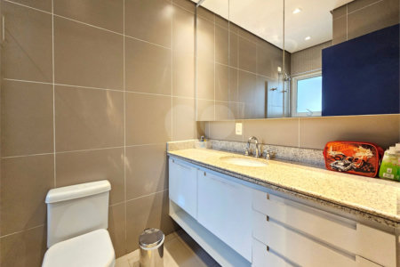 Casa à venda com 4 suítes no condomínio Ville Courchevel, São Paulo - SP
