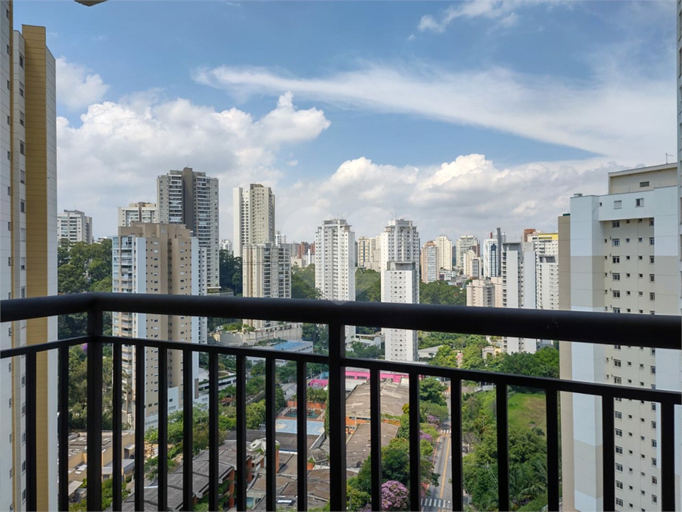 Apartamento à venda com 2 suítes em Vila Andrade, São Paulo, SP