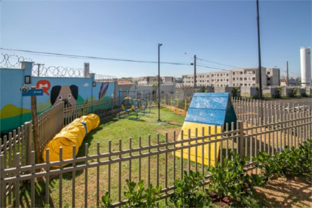 Apartamento com 2 dormitórios.