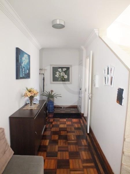Casa à venda com 3 quartos, sendo 1 suíte, em Jardim Oriental, São Paulo, SP
