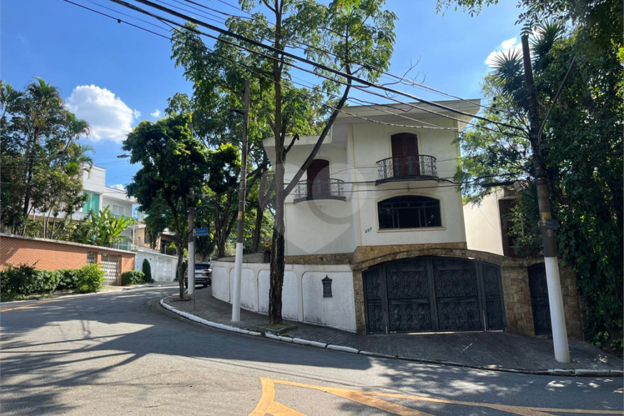 Sobrado à venda com 4 quartos, sendo 3 suítes, em Palmas do Tremembé, São Paulo, SP